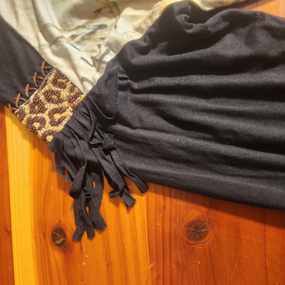 Double D Ranch Wild West Graphic Tunic - Black and Cream - Picture 4 of 8